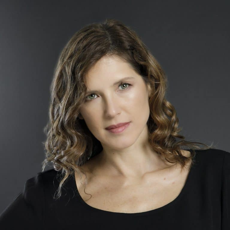 foto ritratto professionale linkedin di giovane donna